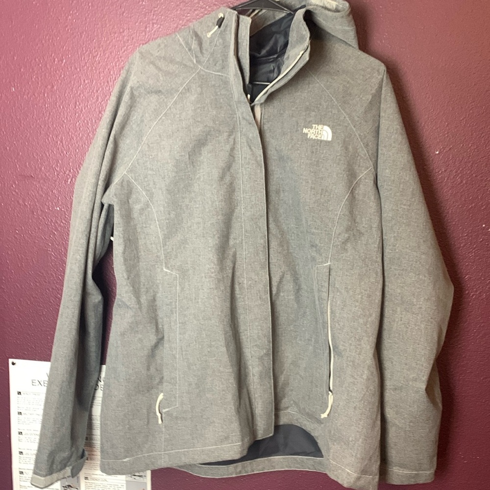 THE NORTH FACE vented rain jacket size xl